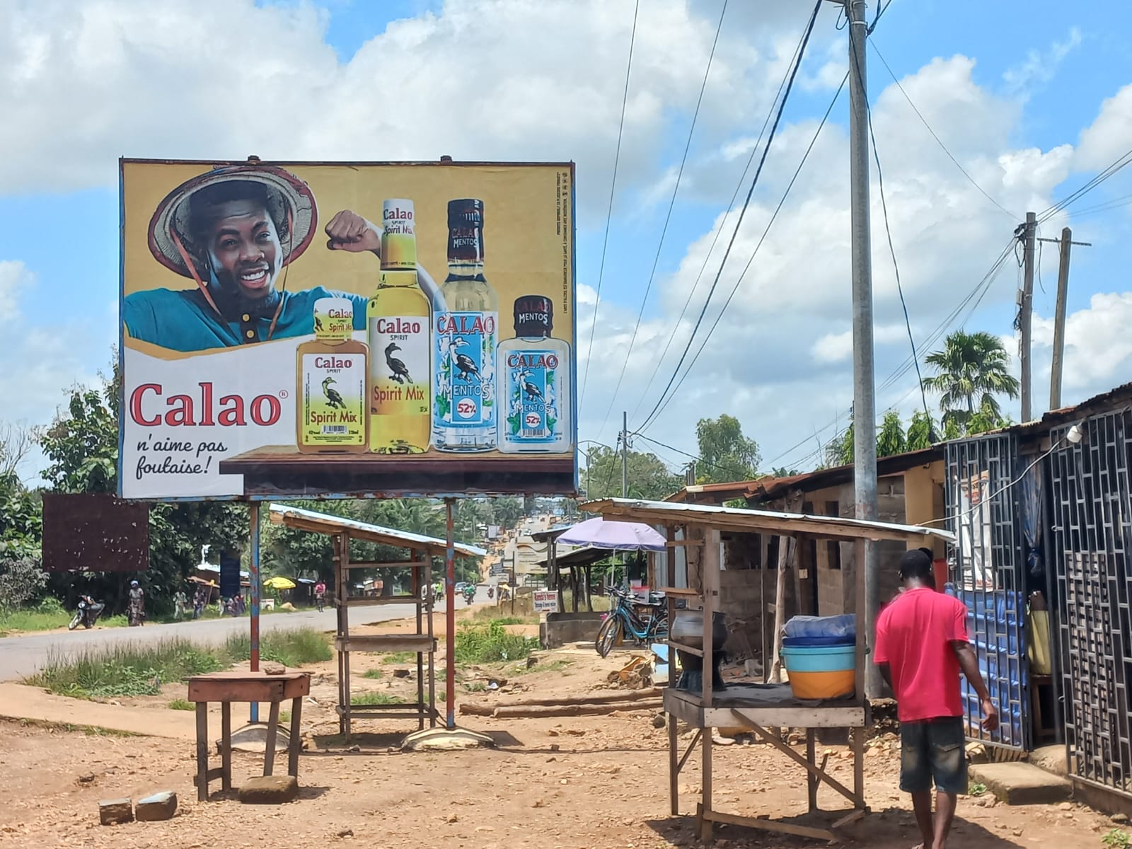 Publicité au bord de la N1